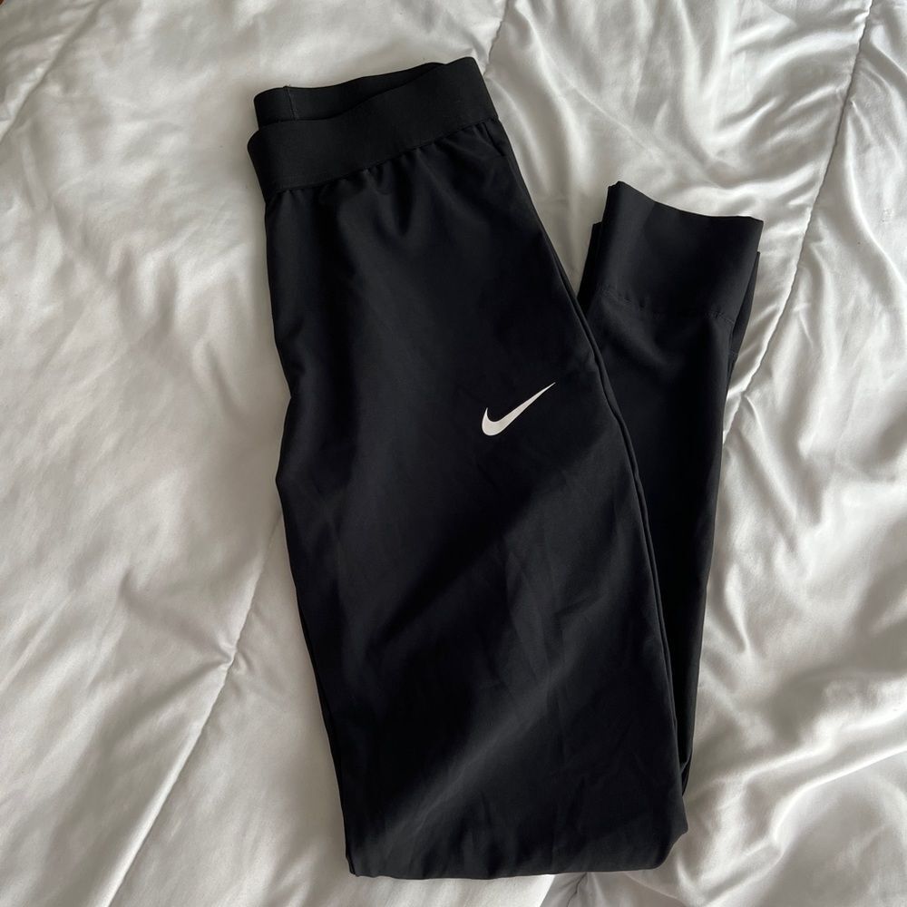 Nike Women's Bliss Victory Training Pants - Extra Small Size Black, White